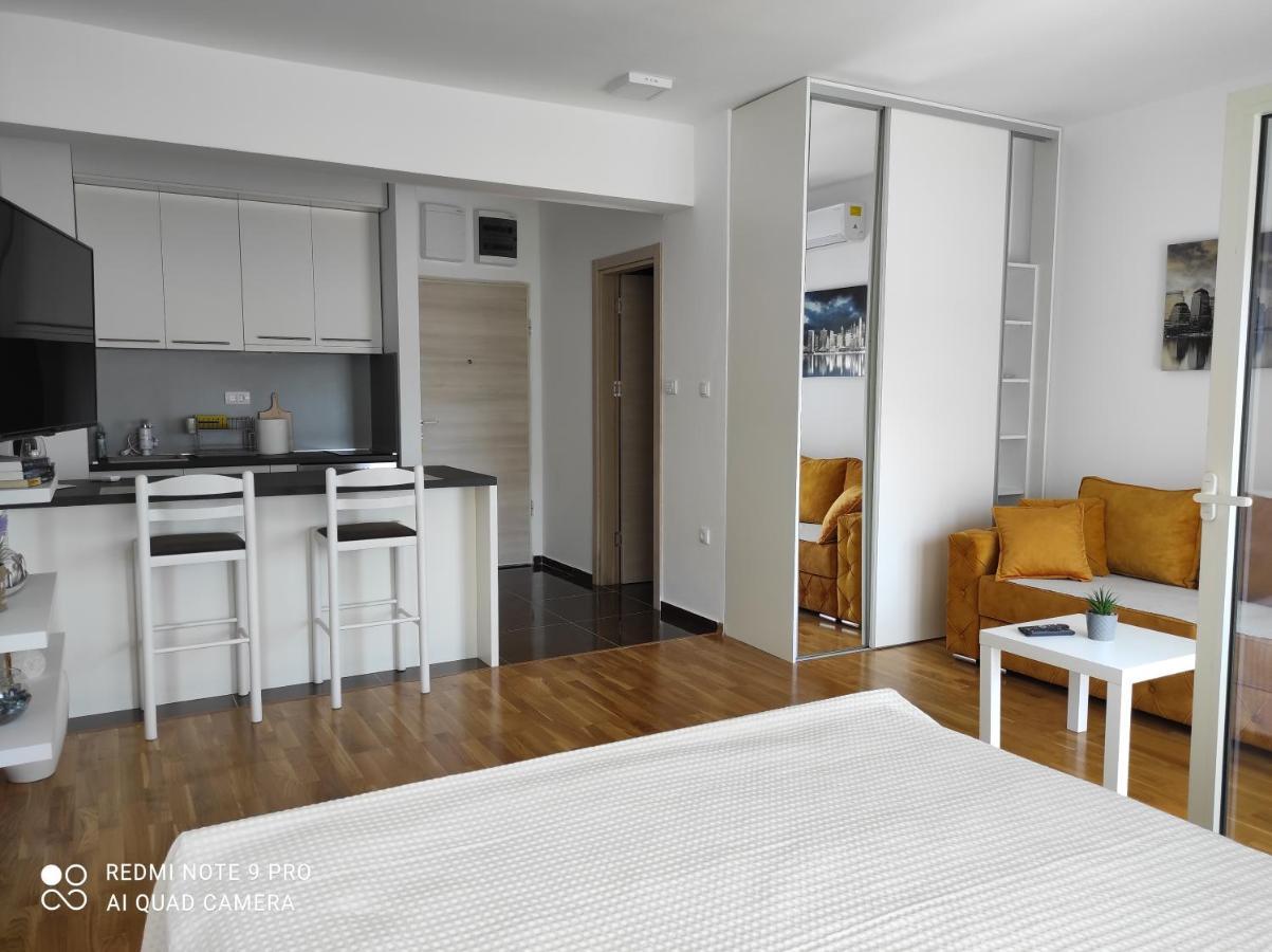 Comfort Studio With Sea View And Swimming Pool Bečići Dış mekan fotoğraf