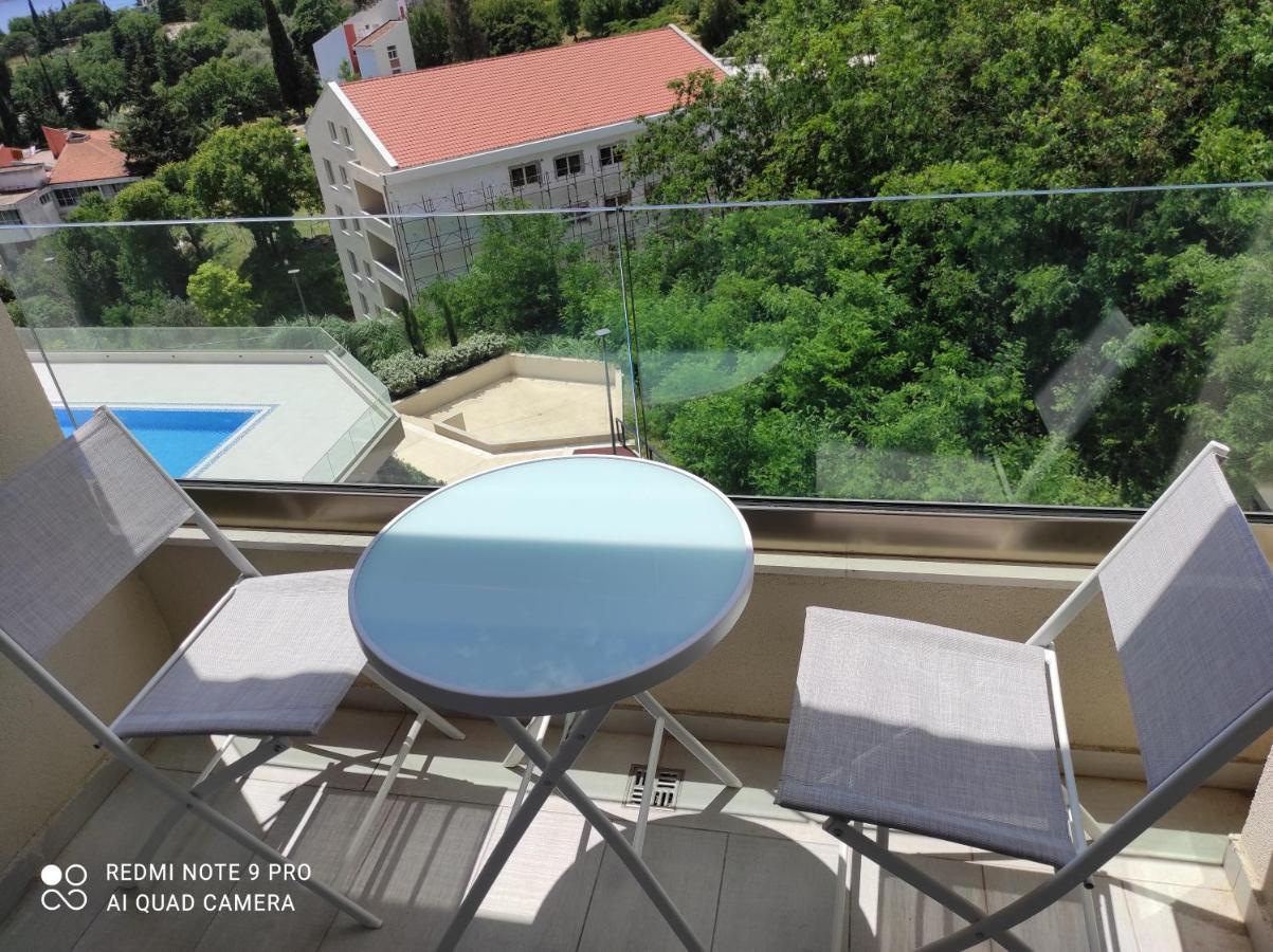 Comfort Studio With Sea View And Swimming Pool Bečići Dış mekan fotoğraf